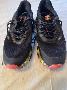 Charly Women’s Black Athletic Sneakers with Camouflage Trim